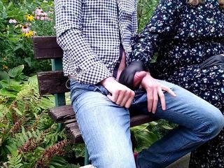 OurFetishLife: 義母は路上で私を素早くイカせる方法を知っています