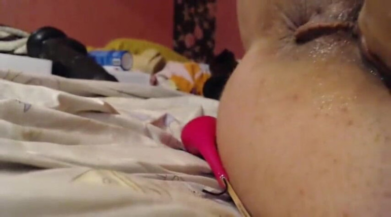Putarankahotmilf: Long juicy cervix show close up,pencil