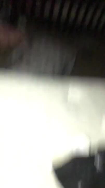 Almighty: Sikişiyor ve fışkırtıyor