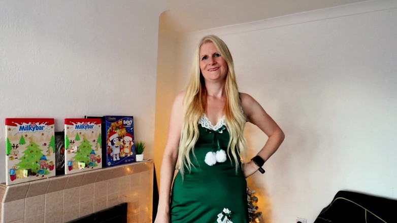 Britishmilf: 圣诞切除术和娘娘腔化