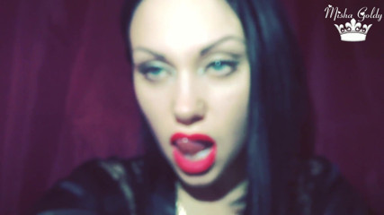 Goddess Misha Goldy: Rose lipstick is your weak spot