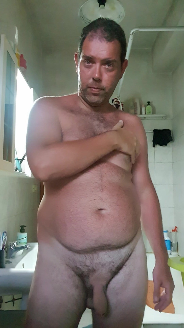 Mirko2589: Tutta nuda in bagno