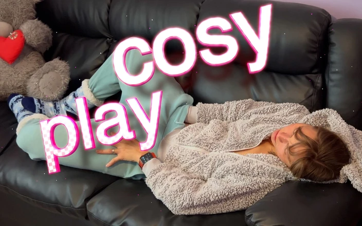 Wamgirlx: 3 cosy orgasms - I love being warm and cosy