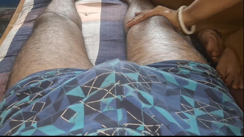 Busty Banuu: Indiana do interior em quente boquete sexy