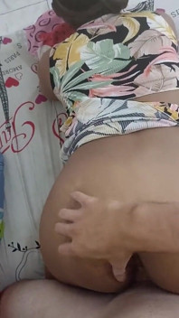 아마추어 포르노 산업에 오랫동안 종사해 온 Keilimar의 포르노 캐스팅과 상사가 그녀에게 팁을 지불하지 않습니다.
