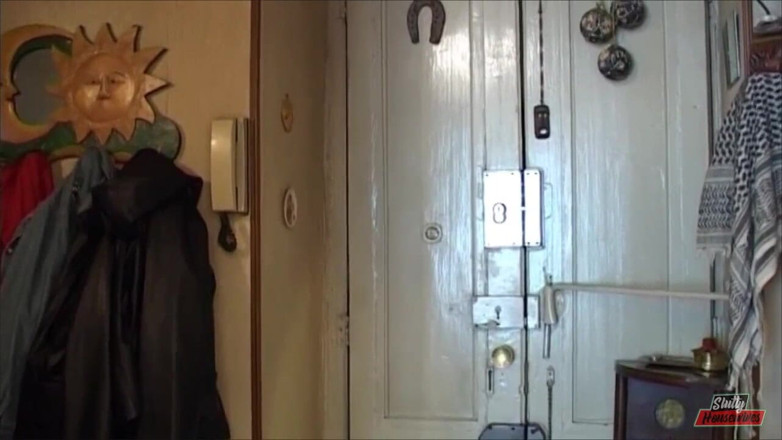 Vere Casalinghe Italia.: Vacker MILF slickar ungt kapell och tycker om att känna...
