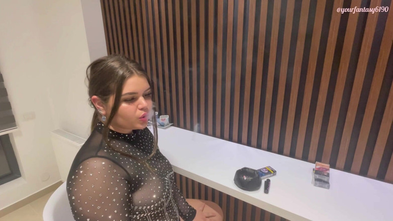 Your fantasy studio: 吸烟女神：性感内衣版本汇编