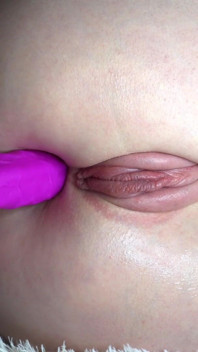 Toy Anal