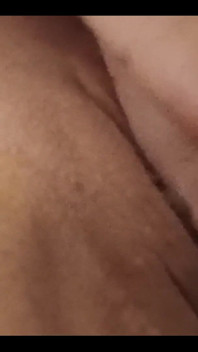 Gently Rubbing My Clit