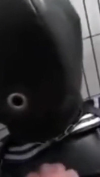 Ovládání dýchání v železné kleci