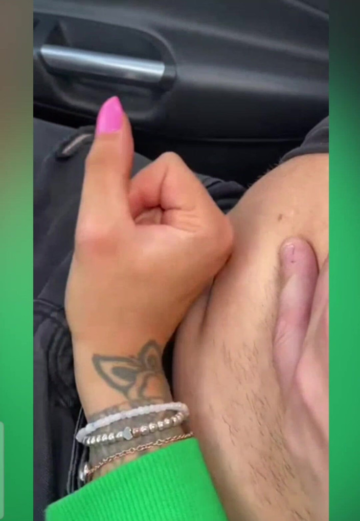 Only Owain: Handjob dalam kereta dengan pancutan mani besar