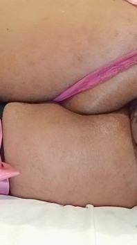 Super mega enorme dildo lascia il mio piccolo culo spalancata