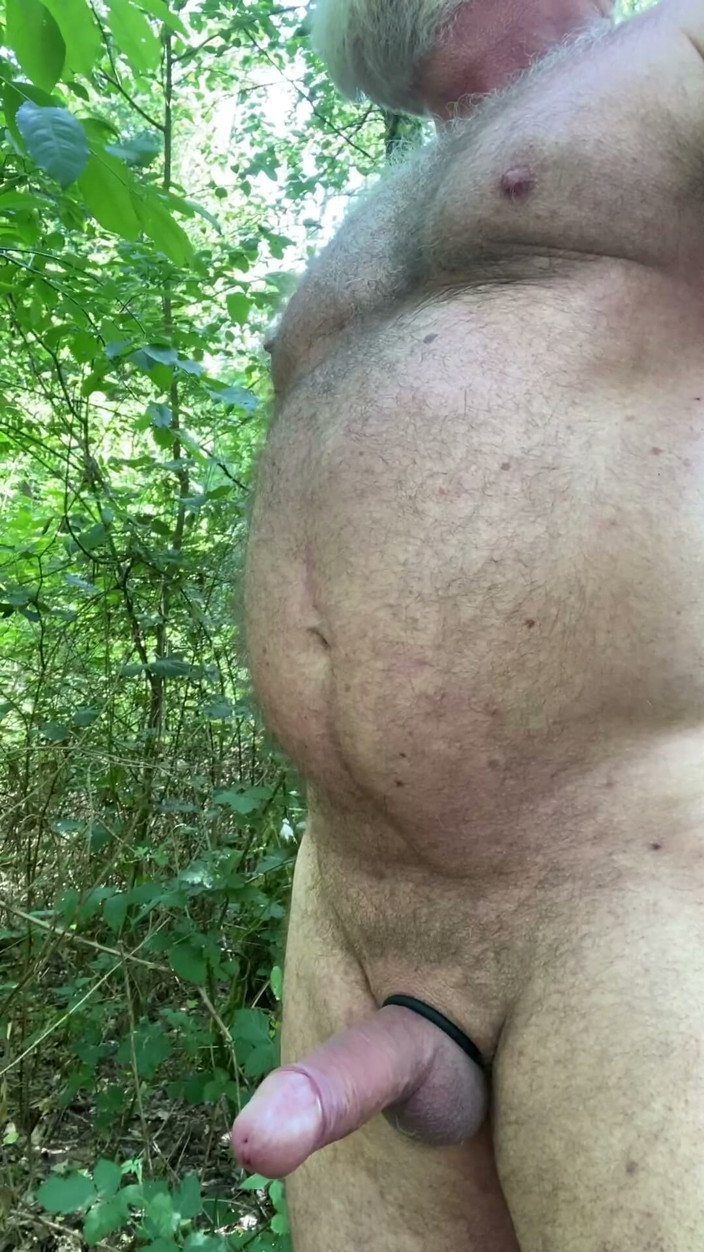 Exhibitionistman: Mei is gekomen
