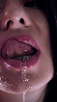Henjutan pepek - bermain pepek basah merah jambu - video melancap solo kongkek dildo (arya grander)