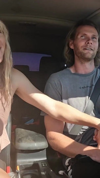 Loira Sexy Engole Porra Depois Da Cabeça Na Estrada
