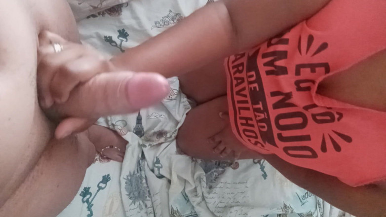 Jr and denies: Uma Punhetinha Gostosa Falando Putaria