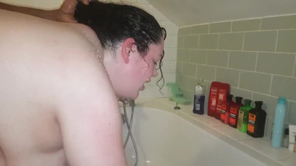 Real homemade BBW BBC porn: Awek montel muda muda Nata4sex mandi deepthroat dikongkek dubur mendalam