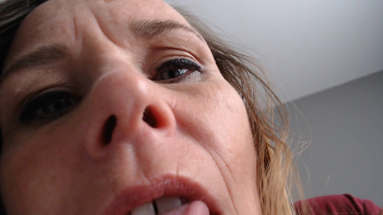 KimitheMilfMommy: Мачуха в ліжку