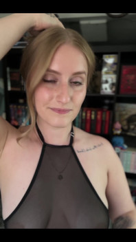 I know exactly how we should spend the night 