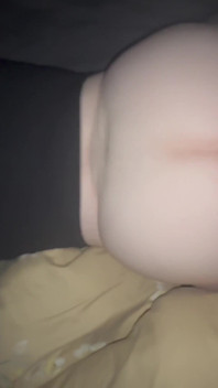 Mijn vrouw zuigt aan mijn pik om beter geneukt te worden en zegt dat zwarte pik de beste is
