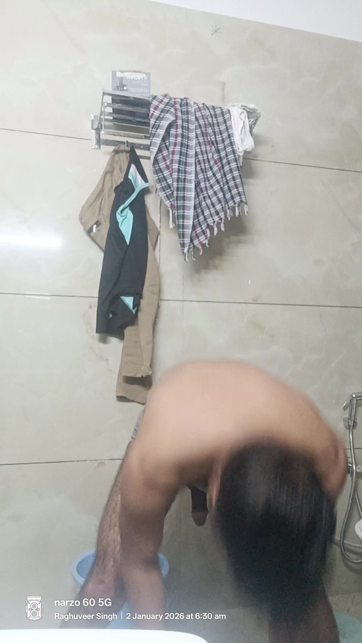 Rajasthani-old-lover: Indyjski Rajasthani Desi Man Cieszyć się prysznicem