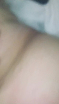 Figliastro ha scopato la bocca della matrigna e si è messo il cazzo nel culo e nella figa e le ha sborrato in bocca