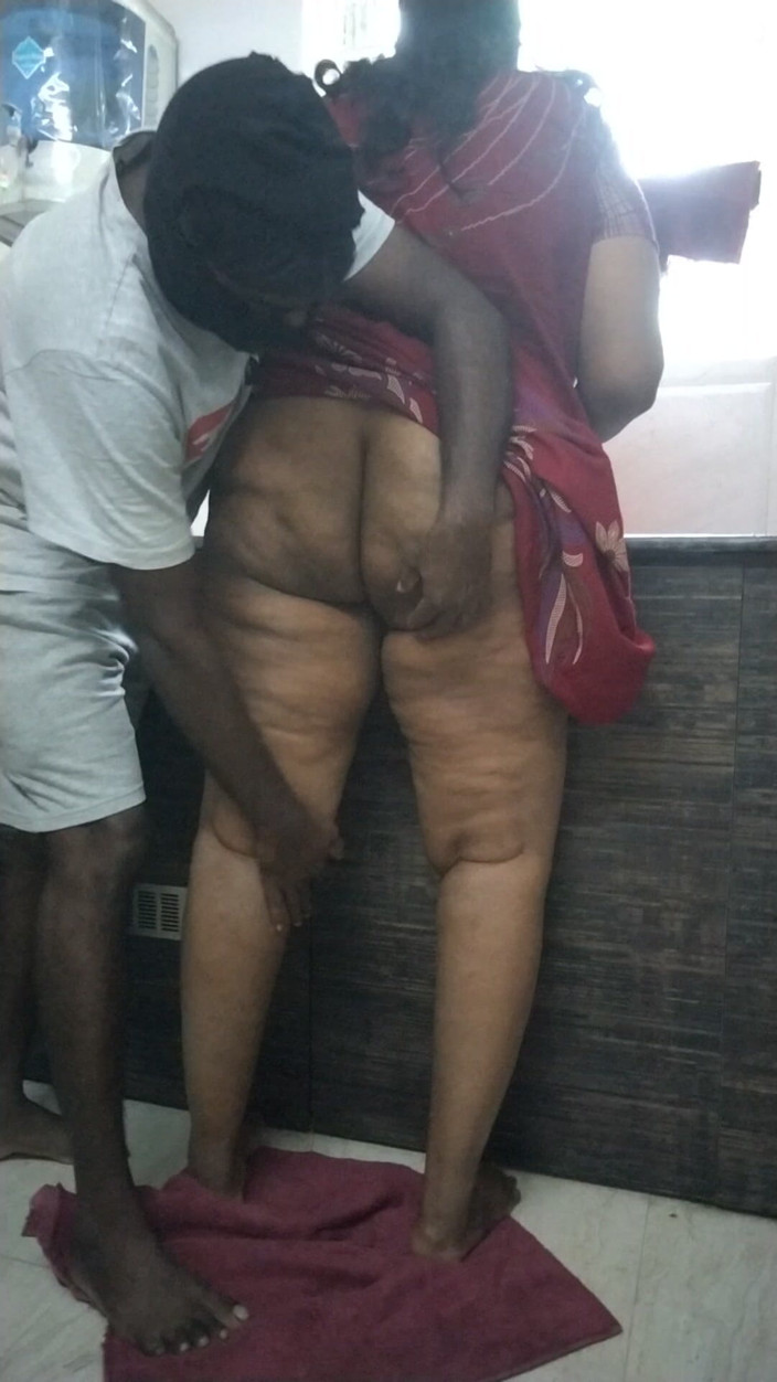 Benita sweety: Tamil Wife Hot Sex at Kitchen on Morning