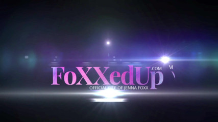 Jenna Foxx: Jenna Foxx squirting contest with Naomi Woods!