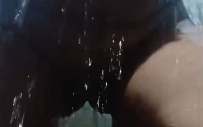 vijay_kumarpatel: Podívejte se na moje video ve sprše a řekněte mi, jaké...