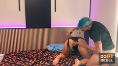 DoItRebel: Întreruptă și futută în timpul unui sexchat cu spermă finală în gură - dialoguri în...