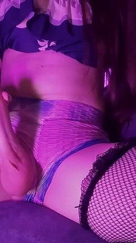 Video completo da sola [10:02] - Segando con sborra in calze e top bikini inizio con il Mio cazzo in pantaloncini