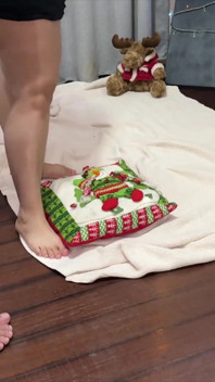 Büyük Götlü Üvey Anne Noel'i Koyar Ve Azgın Üvey Oğluna Hediye Verir