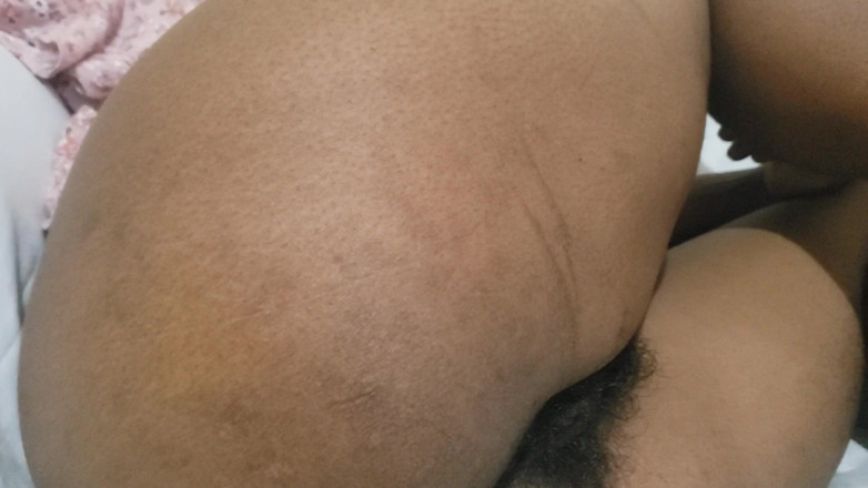 Lovemina: Culo Sexy De MILF Con Cuerpo Curvilíneo - Confianza Madura, Gran...