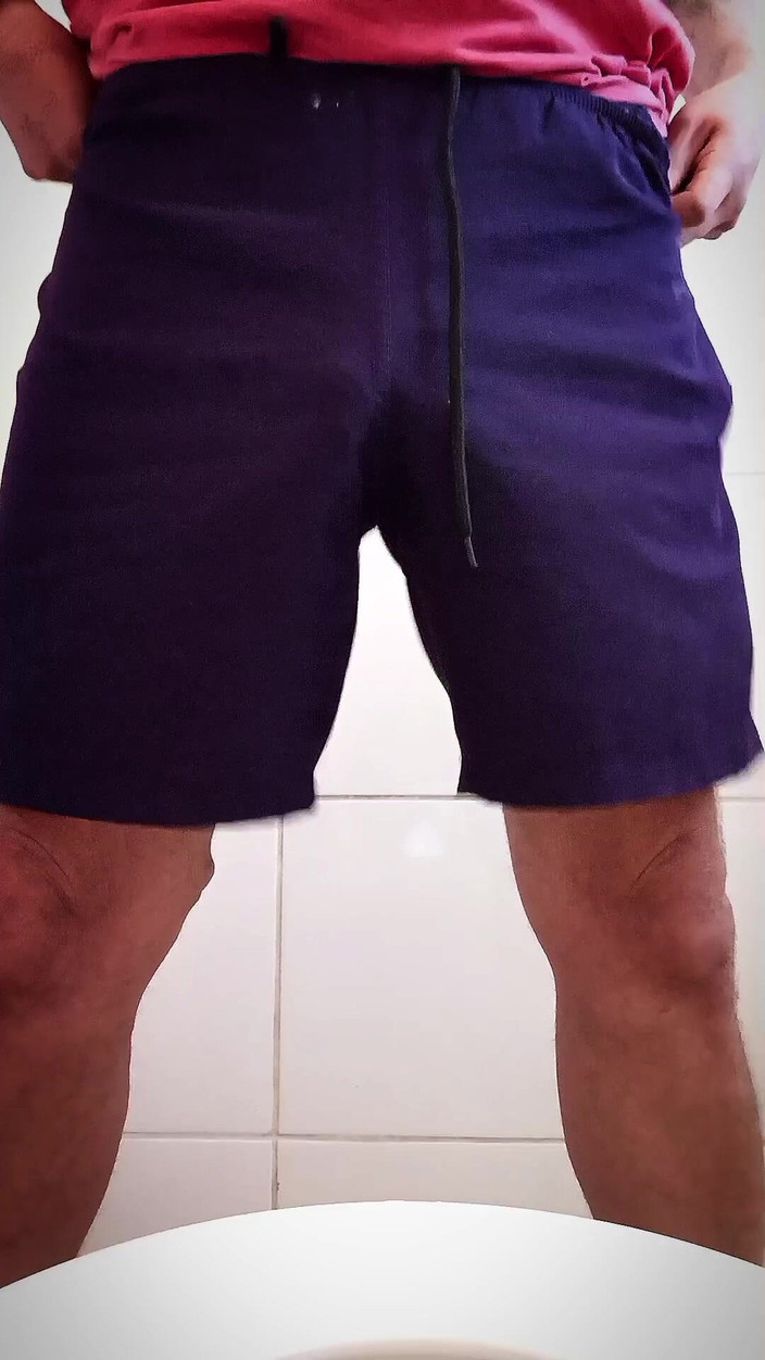 Feets Macho Latino: Jag tömmer min kuk och låter en massa försperma saft