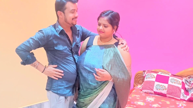 BIREA: Une bhabhi desi indienne m’a fait manger le jus de...