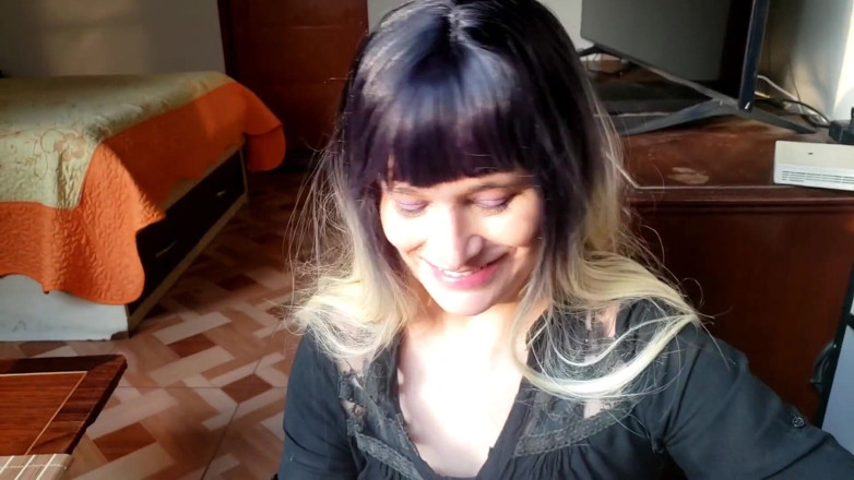 Agnes Swallow: Tragar doble disparo