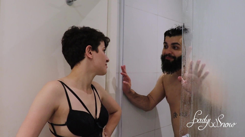 Lady Snow Brasil: Fucking the Ass of Two Young Babes in a Threesome