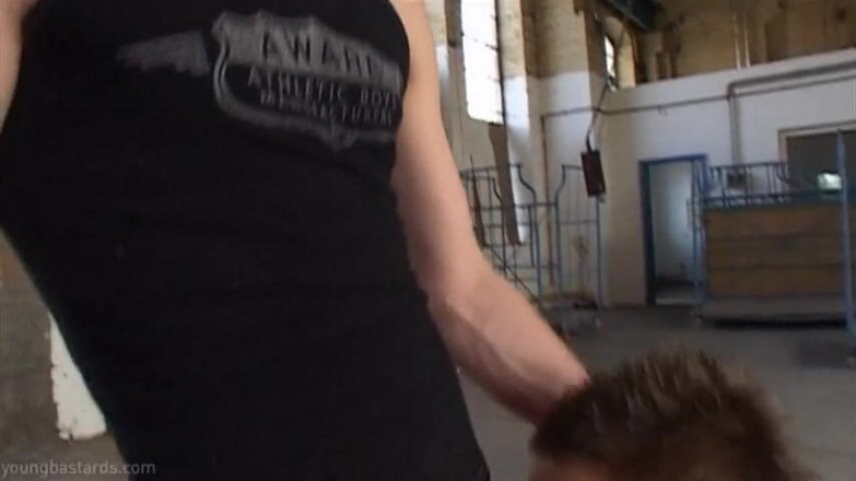 Young Bastards: Trestající šukání předáka