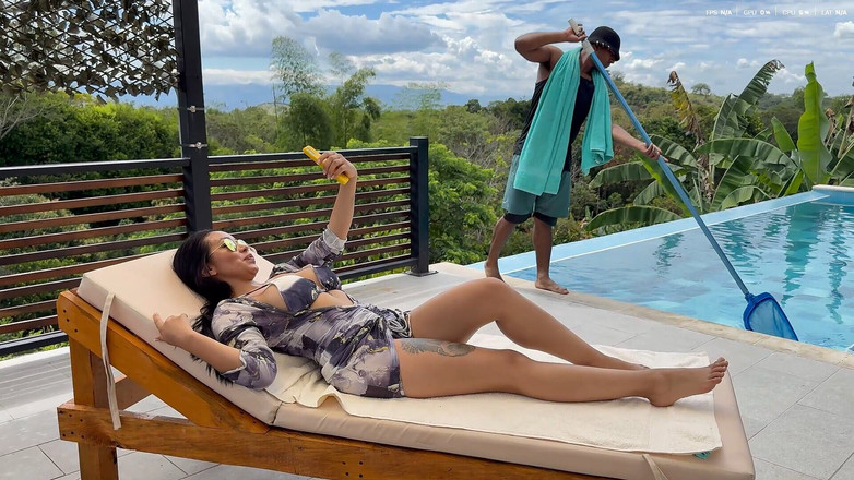 Rioc69: Femeie latino excitată nu se poate opune unui băiat de...