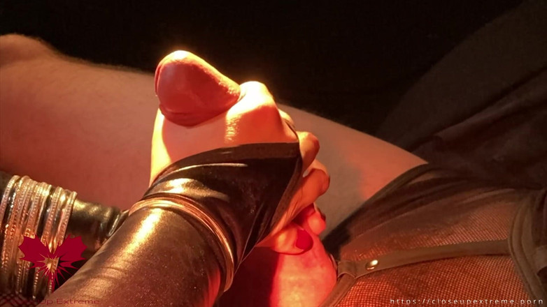 Close Up Extreme: Handjob penghormatan muka-totum "penyembahan" Edisi Fanclub. Pemandangan Alternatif Ii.