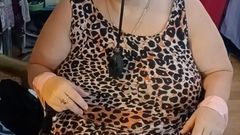 BBW nurse Vicki adventures with friends: Náhled na moje nejnovější gaged svázané