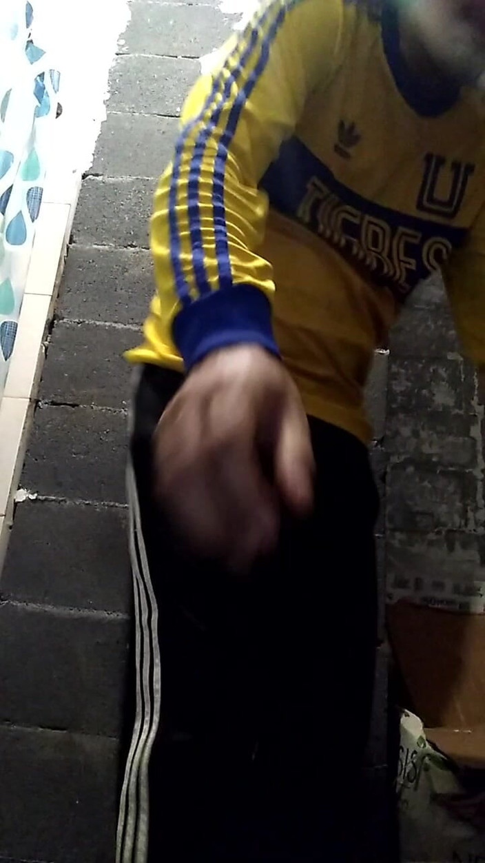 AlexAlejandro13: Jag kunde inte hålla det längre när jag kikade