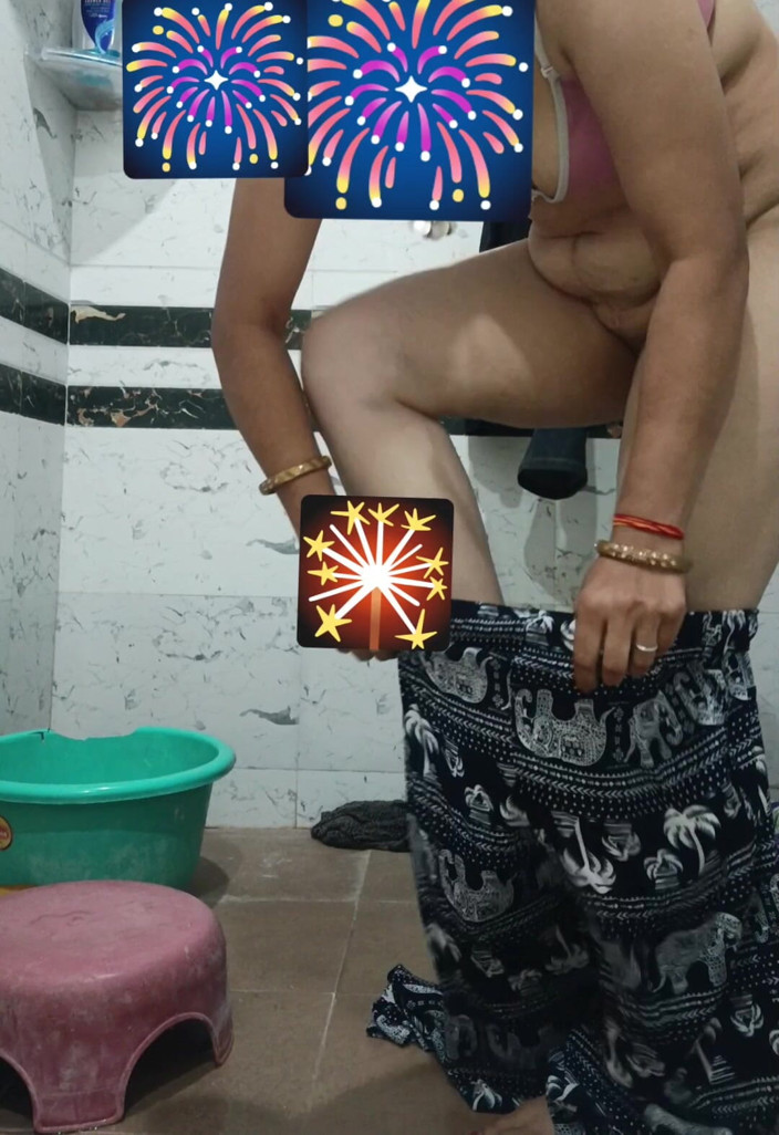 Priyahot77: Sesi pemotretan tubuh seksi priya bhabi