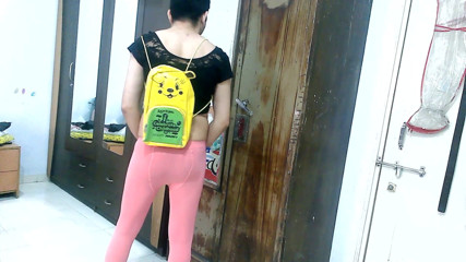 Cute & Nude Crossdresser: Si banci crossdresser femboy Sweet Lollipop dengan pakaian kecil yang...