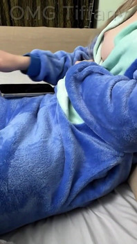 Moja przyrodnia siostra poprosiła mnie, żebym rozpiął jej piżamę – co mogło pójść nie tak?