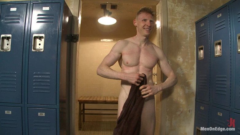 Men on Edge: Straight Baseball Stud Captured and Edged