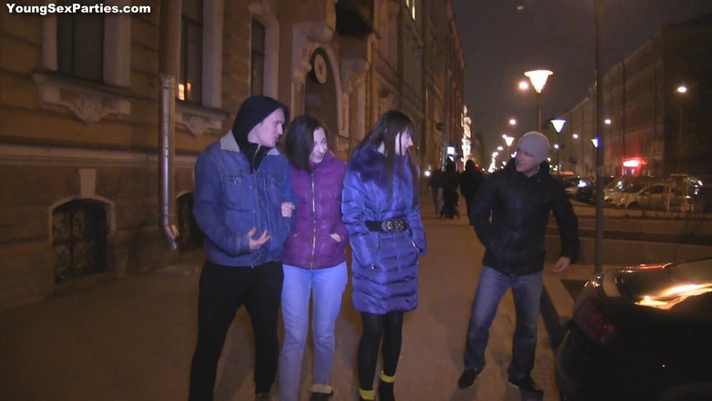 Young Sex Parties: Тинки трахаются и свингуются