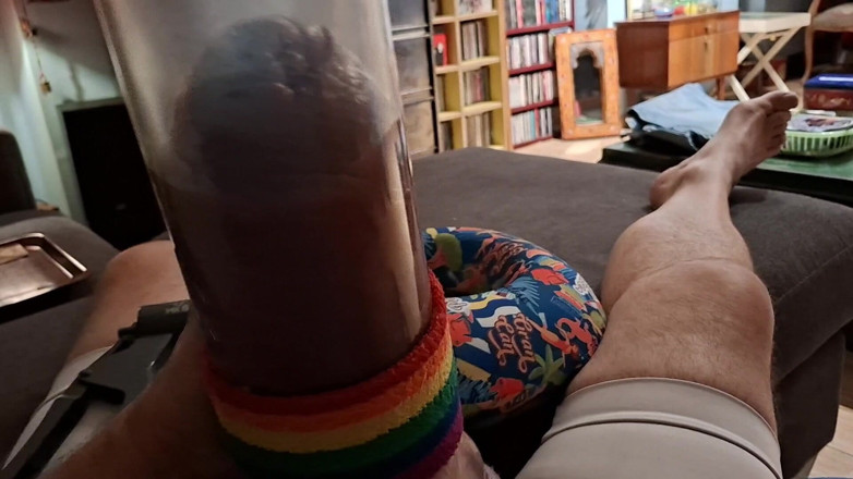Monster_Meat_: Pompa penis yang ekstrem