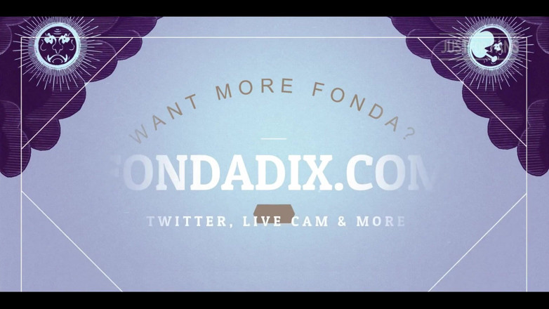 FondaDix: Fuzzy oksel pronken