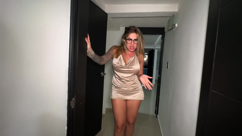 Sara Blonde: Agente Inmobiliaria Follada Por Un Cliente Para Vender Una Casa -...
